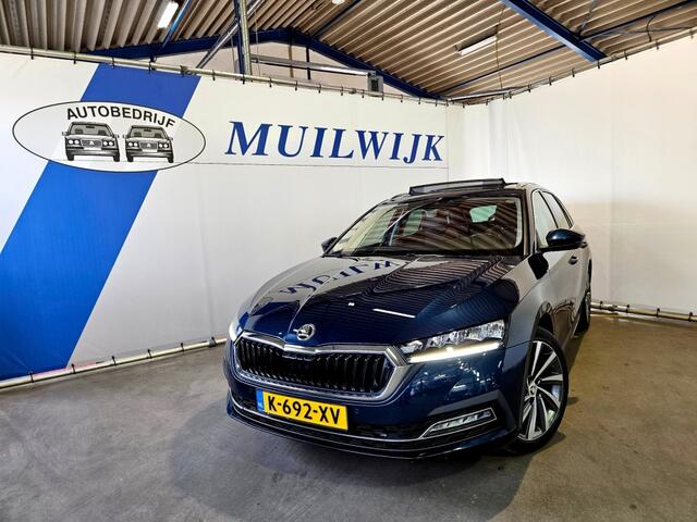 Skoda OCTAVIA Combi 1.0 e-TSI Business Edition Plus / Trekhaak / Pano / NL Aut
