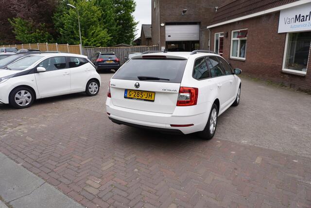 Skoda OCTAVIA Combi 1.0 TSI Greentech Business Edition CRUISE NAVI CARPLAY CLIMA