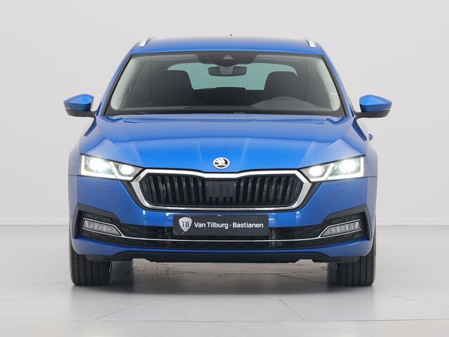 Skoda OCTAVIA Combi 1.4 TSI 204pk iV PHEV Style First Edition Navigatie Camera Matrix Led Stoelverwarming