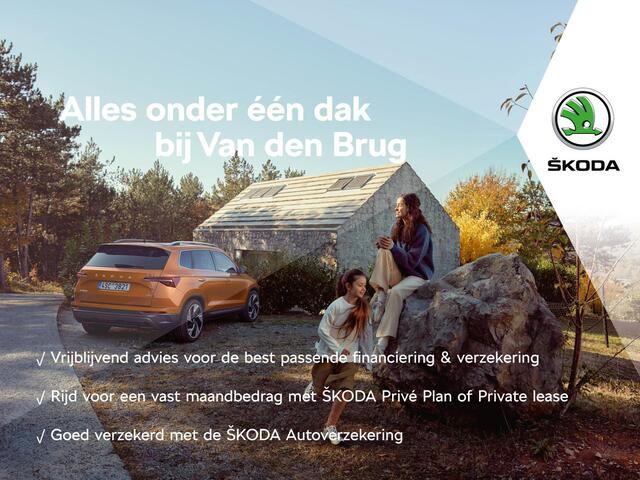 Skoda OCTAVIA Combi 1.4 TSI RS iV PHEV 245pk | Panoramadak | Canton Audio | Head-up Display | Elek. Verst. voorstoelen | Stoelverwarming voor en achter | DCC | Achteruitrijcamera |