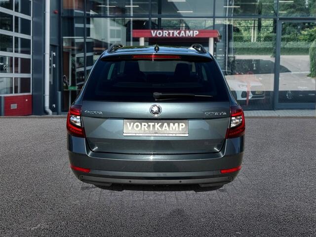 Skoda OCTAVIA 2.0 TDI DSG STYLE CAMERA/NAVI/CRUISE/CARPLAY/STOELVERW
