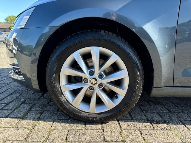 Skoda OCTAVIA 2.0 TDI DSG STYLE CAMERA/NAVI/CRUISE/CARPLAY/STOELVERW