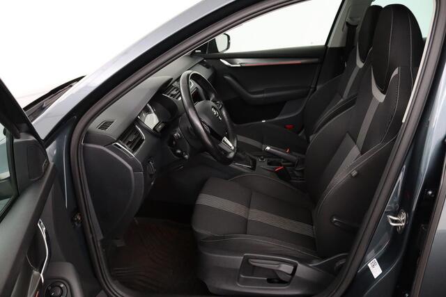 Skoda OCTAVIA 1.0 TSI Style | Panoramadak | Stoelverwarming | Adaptive cruise | Trekhaak | Carplay | Climate control | Sportstoelen