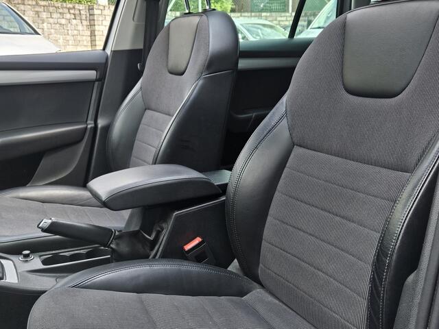 Skoda OCTAVIA 1.2 TSI Greentech Active NAV PDC TEL LEER PANODAK