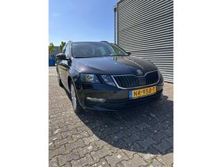 skoda-octavia-1.6-tdi-grt-amb-bns