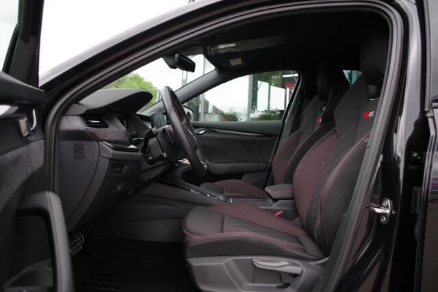 Skoda OCTAVIA Combi 1.4 TSI RS iV 245 PK PHEV BNS, Adap. Cruise Control, Navigatie, Keyless