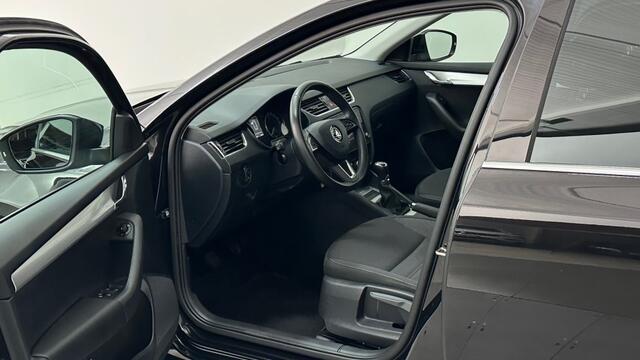 Skoda OCTAVIA 1.0 TSI BUSINESS EDITION TREKHAAK