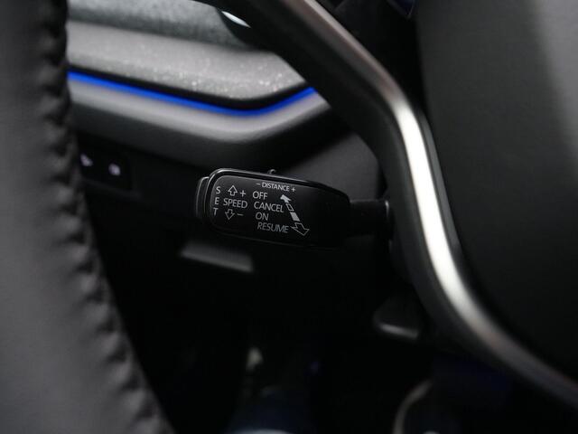 Skoda OCTAVIA Combi 1.5 TSI 150 pk DSG MHEV Selection | Matrix LED | Navigatie | Achteruitrijcamera | Adaptive Cruise