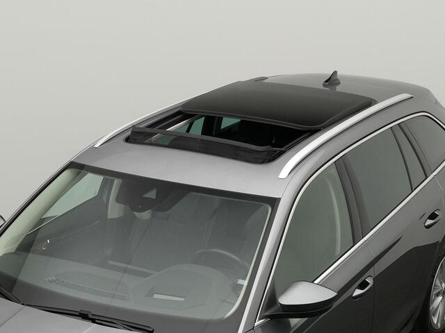 Skoda OCTAVIA Combi 1.5 TSI 150 pk DSG Greentech Style | Panoramadak | Geheugenstoel | Head-up display | Adaptief onderstel | Stoel-/achterbankverwarming