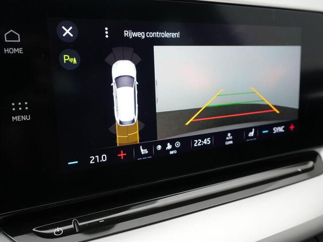 Skoda OCTAVIA Combi 1.5 TSI 150 pk DSG Greentech Style | Panoramadak | Geheugenstoel | Head-up display | Adaptief onderstel | Stoel-/achterbankverwarming