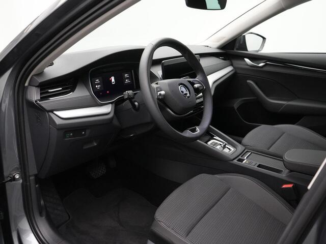 Skoda OCTAVIA Combi 1.5 e-TSI 150 pk DSG Selection | Achteruitrijcamera | Stoelverwarming | Cruise Control