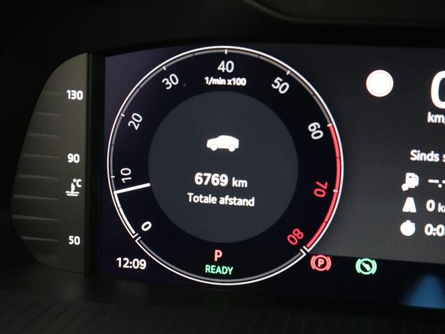 Skoda OCTAVIA Combi 1.5 e-TSI 150 pk DSG Business Edition | Achteruitrijcamera | Stoelverwarming | Apple Carplay / Android Auto
