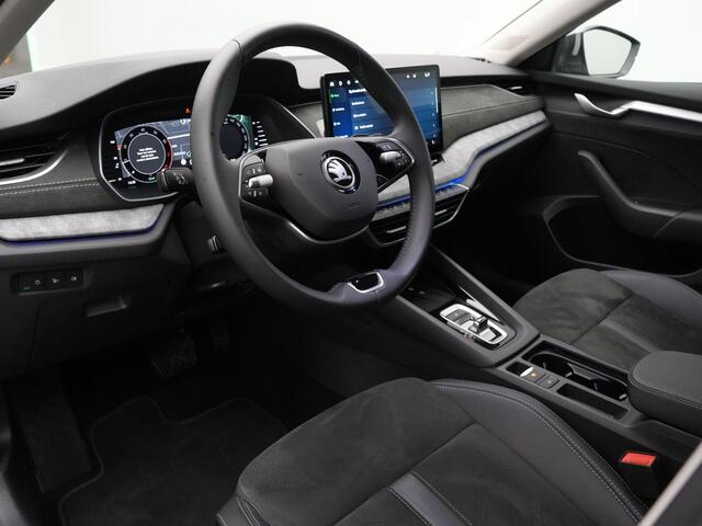 Skoda OCTAVIA Combi 1.5 TSI 150 pk DSG MHEV Business Edition | Matrix LED | Leder/alcantara | Navigatie | Achteruitrijcamera | Adaptive Cruise