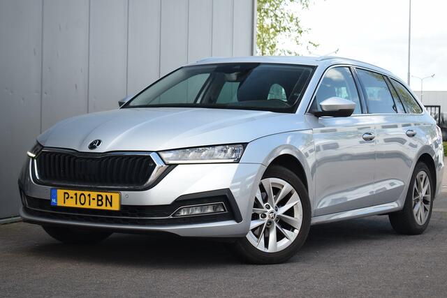 Skoda OCTAVIA Combi 1.5 TSI First Edition | Apple CarPlay | Stoelverw. | Virtual | Camera