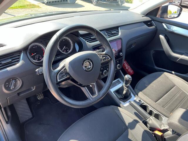 Skoda OCTAVIA Combi 1.4 TSI 110kW GreenTec Ambition | 150Pk | Automaat | Navi | Clima | PDC | Trekhaak | DAB | Smartlink |