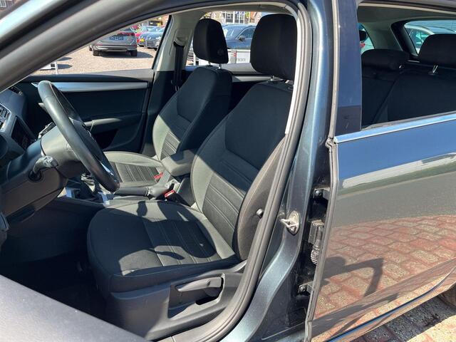 Skoda OCTAVIA Combi 1.4 TSI 110kW GreenTec Ambition | 150Pk | Automaat | Navi | Clima | PDC | Trekhaak | DAB | Smartlink |