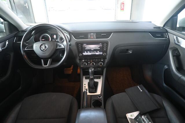 Skoda OCTAVIA Combi 1.0 TSI Greentech Ambition Business Automaat Navigatie Rijklaarprijs Inruil Mogelijk!