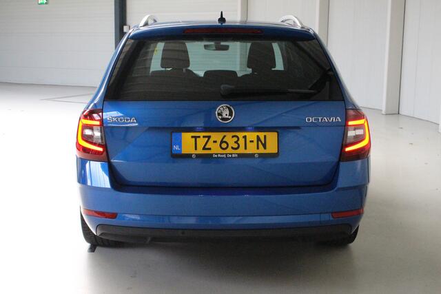 Skoda OCTAVIA Combi 1.0 TSI DSG Style Business Navigatie | 18" Velgen Pictoris | Led verlichting | Parkeersensoren