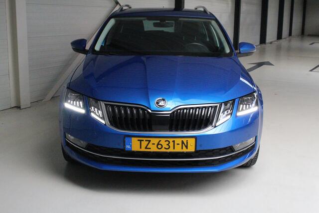 Skoda OCTAVIA Combi 1.0 TSI DSG Style Business Navigatie | 18" Velgen Pictoris | Led verlichting | Parkeersensoren