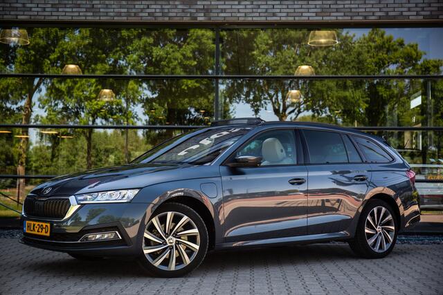Skoda OCTAVIA Combi 1.4 TSI iV PHEV Business Edition Plus , Pano dak, Adap. cruise, Stoel/stuurverwarming,