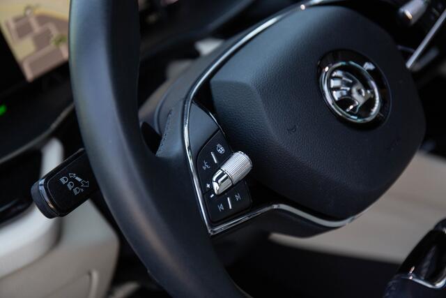 Skoda OCTAVIA Combi 1.4 TSI iV PHEV Business Edition Plus , Pano dak, Adap. cruise, Stoel/stuurverwarming,