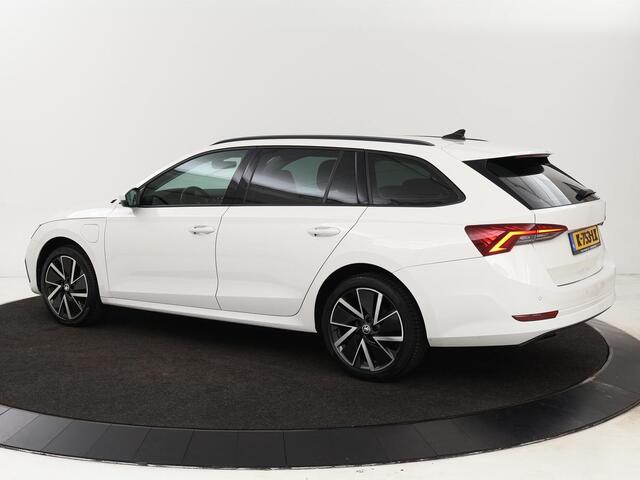 Skoda OCTAVIA 1.4 TSI iV Business Edition | Trekhaak | Carplay | Full LED | Navigatie | Climate control | Parkeerhulp | Cruise control | PHEV