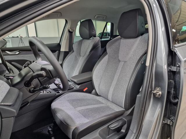 Skoda OCTAVIA Combi 1.5 TSI MHEV 150pk Facelift | Infotainment Pack | Trekhaak | Travel Pack |