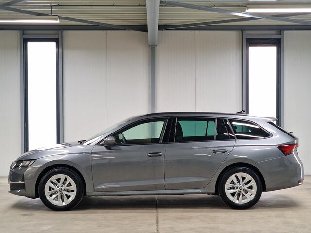 Skoda OCTAVIA Combi 1.5 TSI MHEV 150pk Facelift | Infotainment Pack | Trekhaak | Travel Pack |