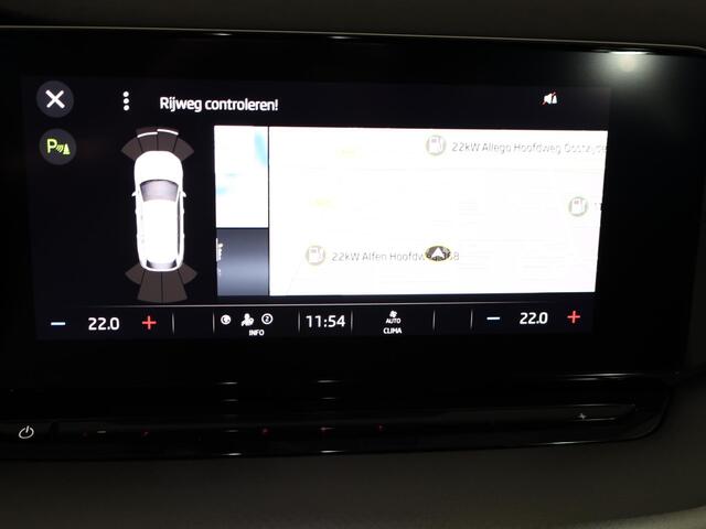 Skoda OCTAVIA Combi 1.0 TSI Business Edition 110 PK | Navigatie | Trekhaak | Parkeersensoren | Automatische airco |