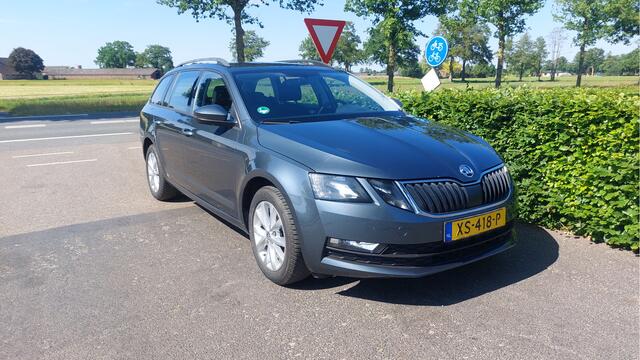 Skoda OCTAVIA Combi 1.0 TSI Greentech Ambition Business CLIMA/NAVI BJ 2019