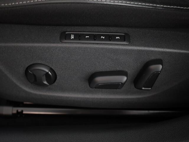 Skoda OCTAVIA Combi 1.4 TSI iV PHEV Business Edition 204 PK DSG (Automaat) | Assistentie pakket | Head up Display | Electrisch verstelbare stoelen met geheugen |