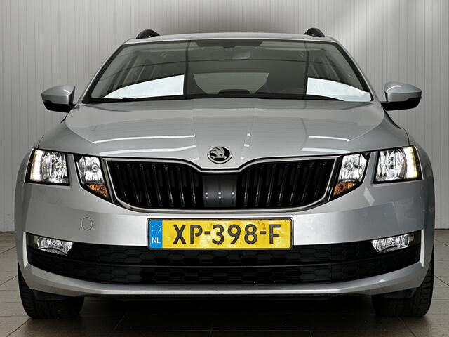 Skoda OCTAVIA Combi 1.0 TSI Greentech Ambition Business/ Trekhaak/ Sportstoelen!/ Apple + Android/ Navi/ Clima/ Cruise/ Isofix/ Bluetooth/ Armsteun/ Multi. Sportstuur/ 16'' LMV/ Mistl./ PDC/ LED Dagrijverl.