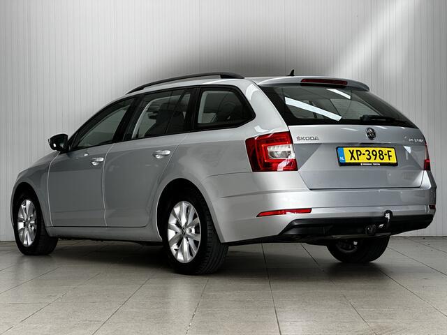 Skoda OCTAVIA Combi 1.0 TSI Greentech Ambition Business/ Trekhaak/ Sportstoelen!/ Apple + Android/ Navi/ Clima/ Cruise/ Isofix/ Bluetooth/ Armsteun/ Multi. Sportstuur/ 16'' LMV/ Mistl./ PDC/ LED Dagrijverl.