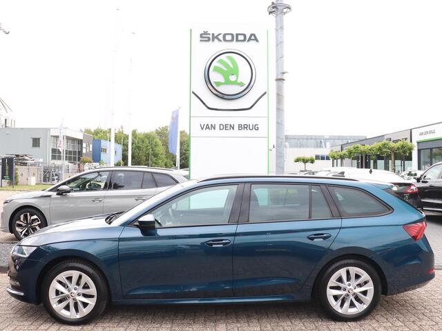Skoda OCTAVIA Combi 1.0 TSI 110pk Business Edition | Trekhaak | Stoelverwarming | Cruise control | Parkeersensoren | Elektrische achterklep | Navigatie |