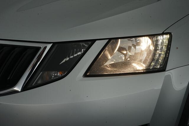 Skoda OCTAVIA Combi 1.0 TSI Greentech Ambition Business | Trekhaak