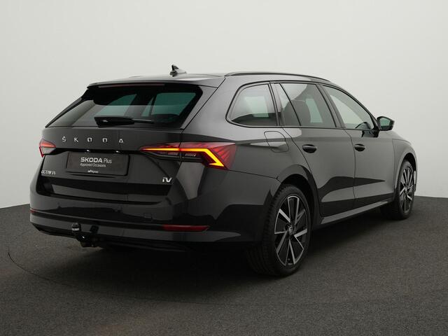 Skoda OCTAVIA Combi Business Edition iV 1.4 TSI 150 kW / 204 pk DSG PHEV | Trekhaak | Navigatie | Parkeersensoren voor/achter | Standkachel | Cruise Control