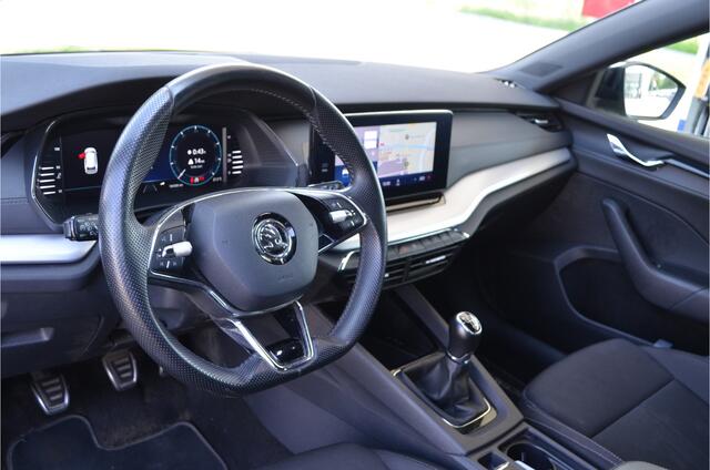 Skoda OCTAVIA Combi 1.0 TSI Sport Business Trekhaak elektr | Carplay | Virtual cockpit | Getint glas | Sportstoelen