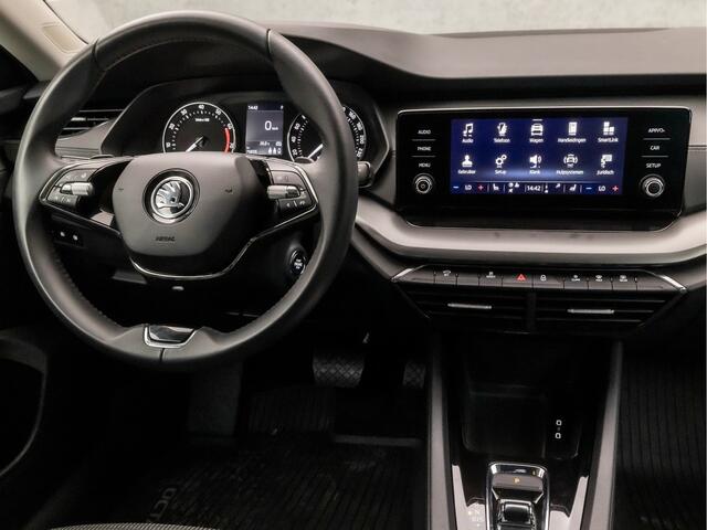 Skoda OCTAVIA 1.0 e-TSI Sport Automaat (APPLE CARPLAY, GROOT NAVI, CAMERA, GETINT GLAS, SPORTSTOELEN, STOELVERWARMING, KEYLESS, CRUISE, NIEUWE APK, NIEUWSTAAT)