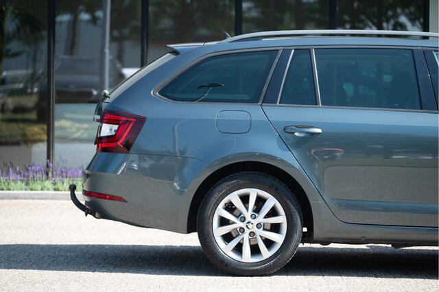 Skoda OCTAVIA Combi 1.0 TSI Ambition Business | Navi | PDC V+A | Trekhaak | AppConnect | Cruise | Stoelverw.