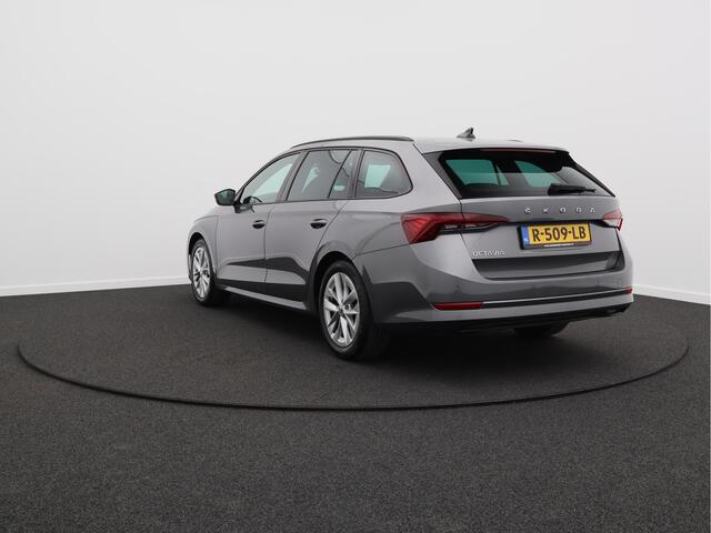 Skoda OCTAVIA Combi 1.0 TSI Sport Business/ trekhaak/ zeer mooi!