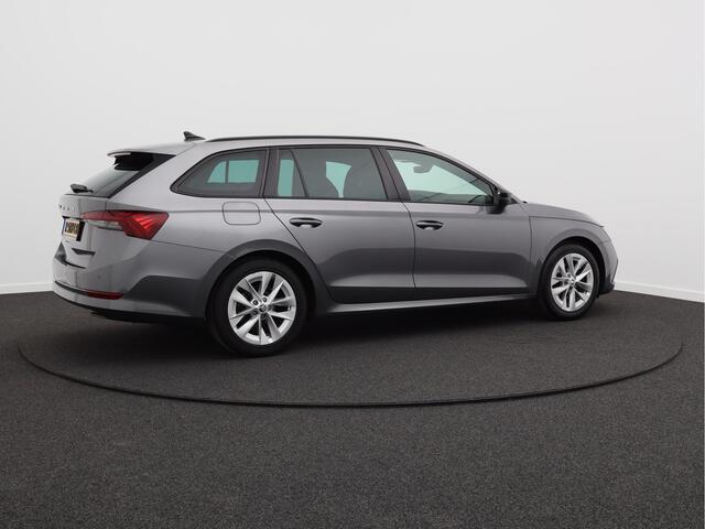 Skoda OCTAVIA Combi 1.0 TSI Sport Business/ trekhaak/ zeer mooi!