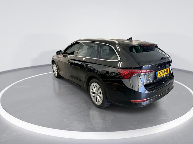 Skoda OCTAVIA Combi 1.0 e-Tsi 110pk DSG Business Edition Plus · Apple/Android Car Play · Navi · Dodehoek Detectie · P-Sensoren · Elek. Achterklep · 17'' Inch · Garantie t/m 02-05-2027 of 100.000km