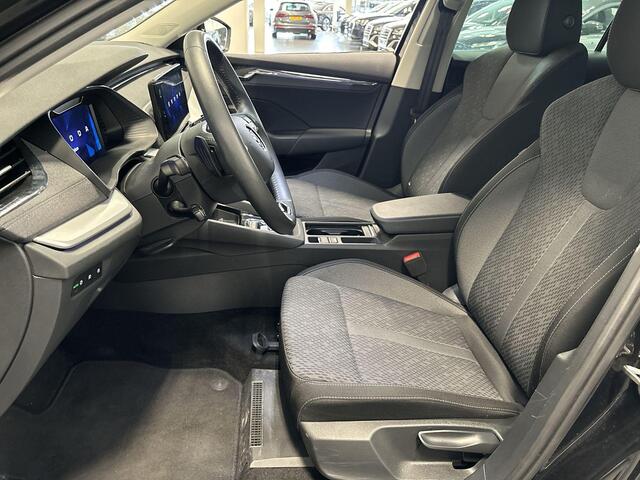 Skoda OCTAVIA Combi 1.0 e-Tsi 110pk DSG Business Edition Plus · Apple/Android Car Play · Navi · Dodehoek Detectie · P-Sensoren · Elek. Achterklep · 17'' Inch · Garantie t/m 02-05-2027 of 100.000km