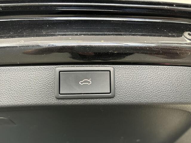Skoda OCTAVIA Combi 1.0 e-Tsi 110pk DSG Business Edition Plus · Apple/Android Car Play · Navi · Dodehoek Detectie · P-Sensoren · Elek. Achterklep · 17'' Inch · Garantie t/m 02-05-2027 of 100.000km