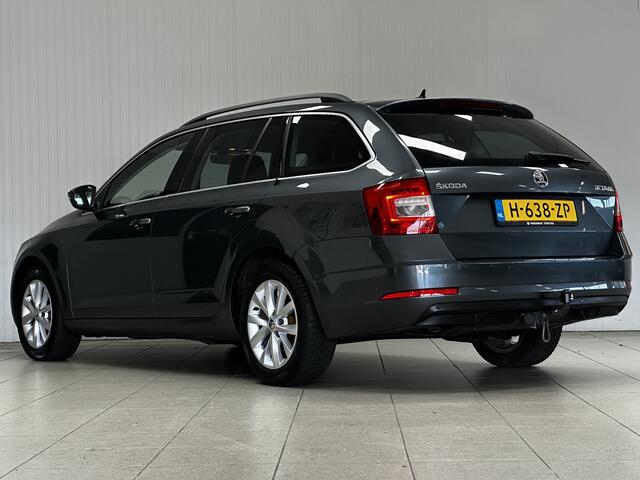 Skoda OCTAVIA Combi 1.0 TSI Greentech Business Edition/ Trekhaak!/ LED Dagrijverl./ 16''LMV/ Stoelverw./ DAB+/ Apple+Android/ Clima/ Navi/ Cruise Bluetooth/ Multi.LEDER.Stuur/ Elek.Pakket/ Isofix/ PDC Achter.