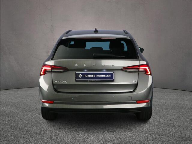 Skoda OCTAVIA Combi Business Edition 1.4 TSI PHEV 204pk DSG Automaat Cruise control, Parkeersensoren, App connect, LED koplampen, Airco, DAB, Radio, Bluetooth