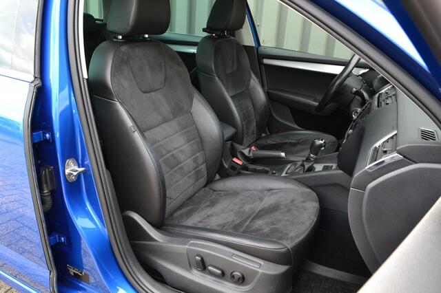 Skoda OCTAVIA 1.0 TSI DSG Greentech Pano/Camera/Leer/LED