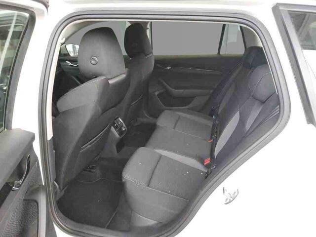 Skoda OCTAVIA Combi 1.4 TSI iV 204pk PHEV Business / Smart Link / Stoelverwarming / Wordt Verwacht