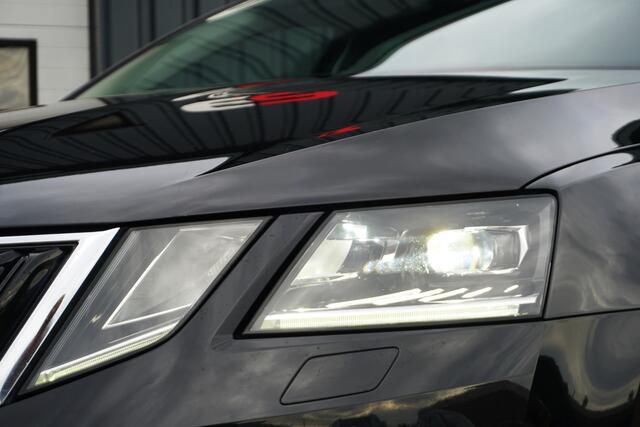 Skoda OCTAVIA Combi 1.0 TSI Style Business | LEDER | FULL LED | STOELVERW. | CANTON AUDIO |