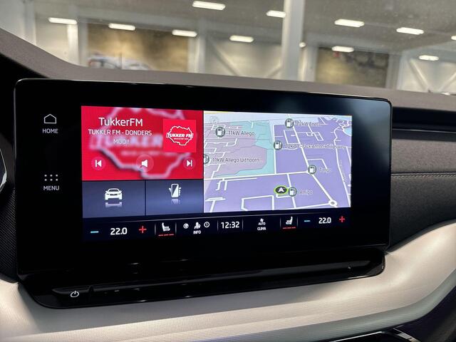 Skoda OCTAVIA Combi 1.0 e-Tsi 110pk DSG Business Edition Plus · Apple/Android Car Play · Navi · Sfeerverlichting · Elek. Achterklep · P-Sensoren · 17'' Inch ·